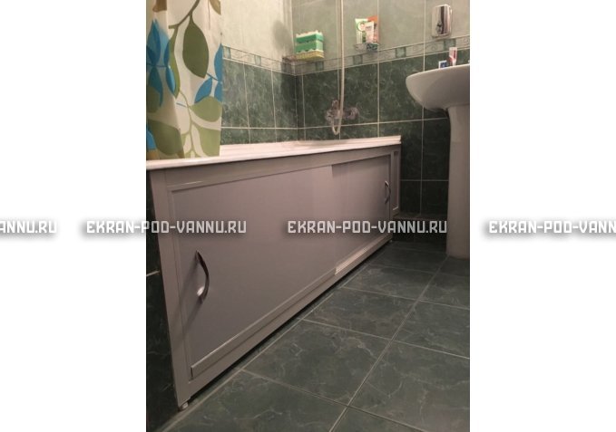 Экран  EUROPLEX Роликс белый с вставкой – купить по цене 10400 руб. в интернет-магазине в городе Набережные Челны картинка 2